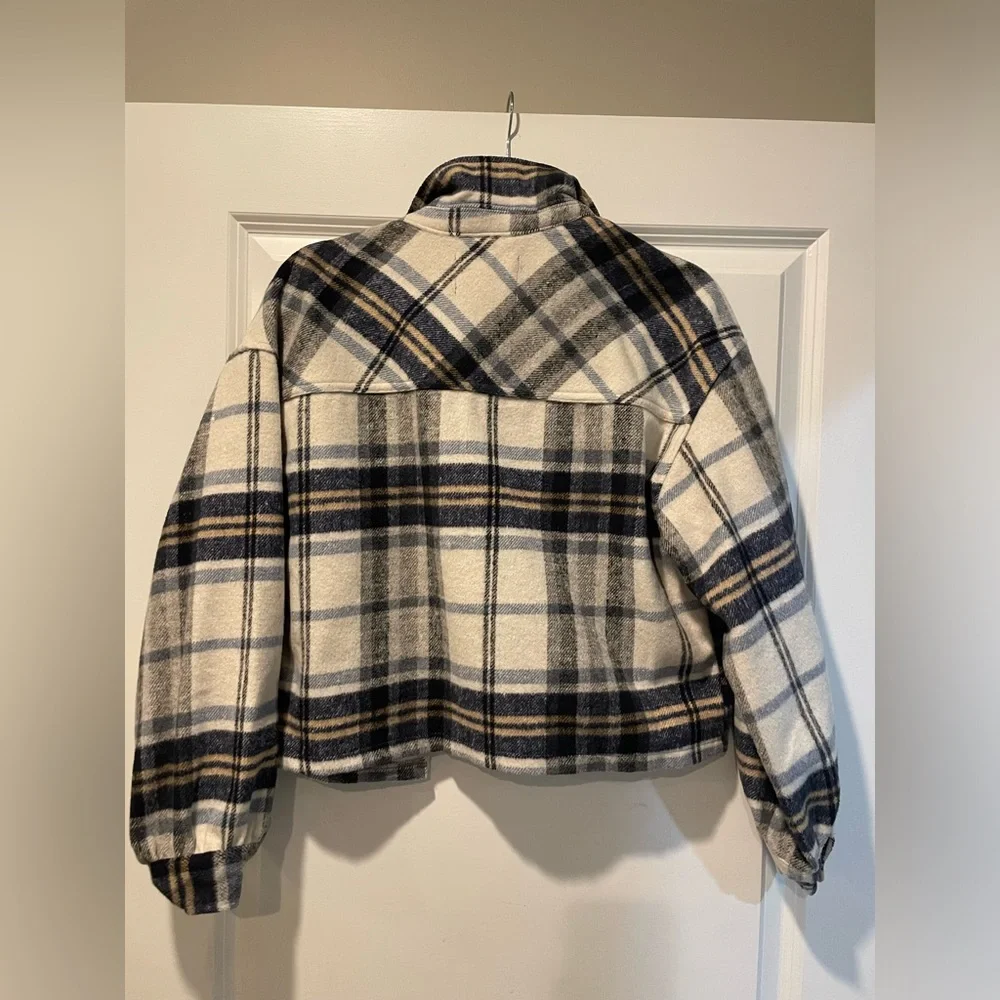 Cropped Jacket - Picture 2 of 2